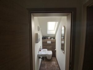 Gäste WC OG